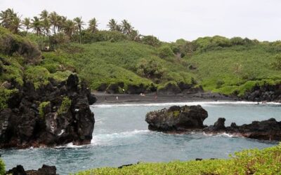 Camping at Waianapanapa State Park