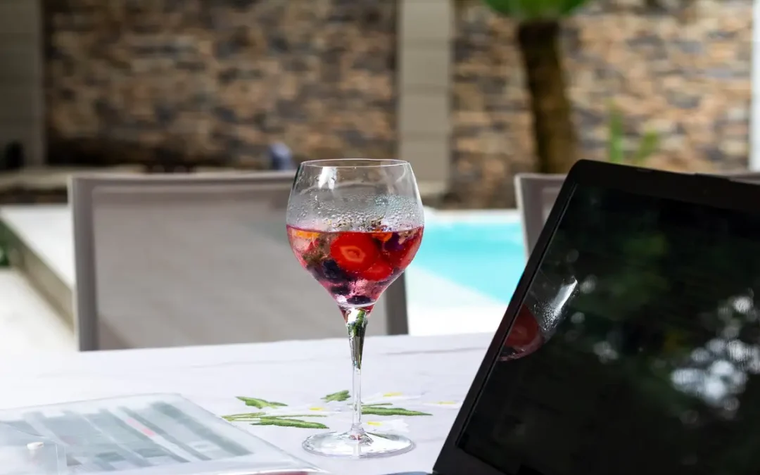 How to Create Seamless Indoor-Outdoor Living in Your Maui Home